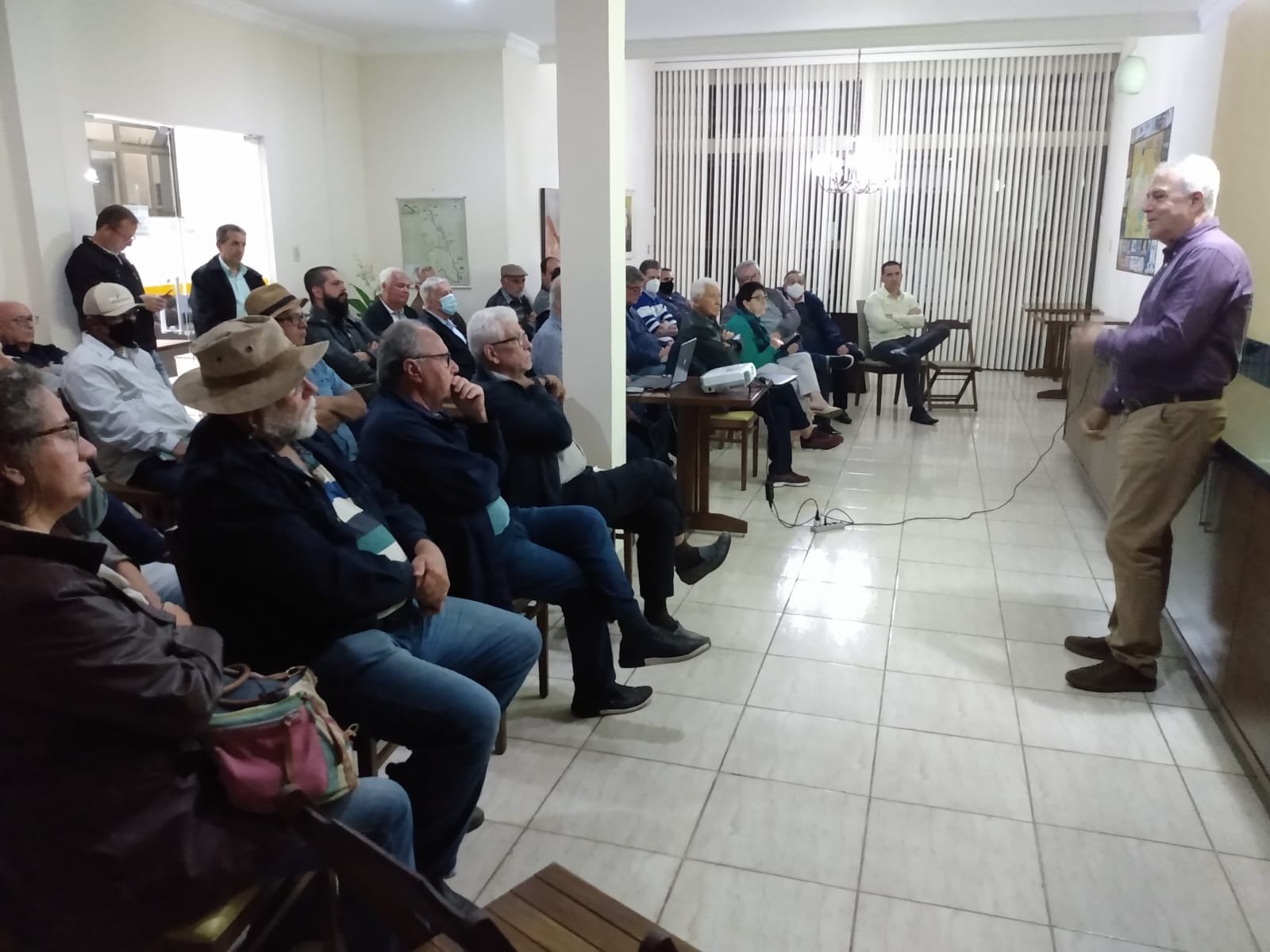 Imagem-do-WhatsApp-de-2024-08-21-as-21.28.00_e2c1d679-min.jpg
